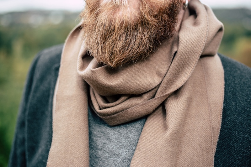 7 tipů, jak na podzim kombinovat šálu - Gentleman Store