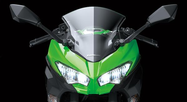 Kawasaki Ninja 400 Přední LED světlomety