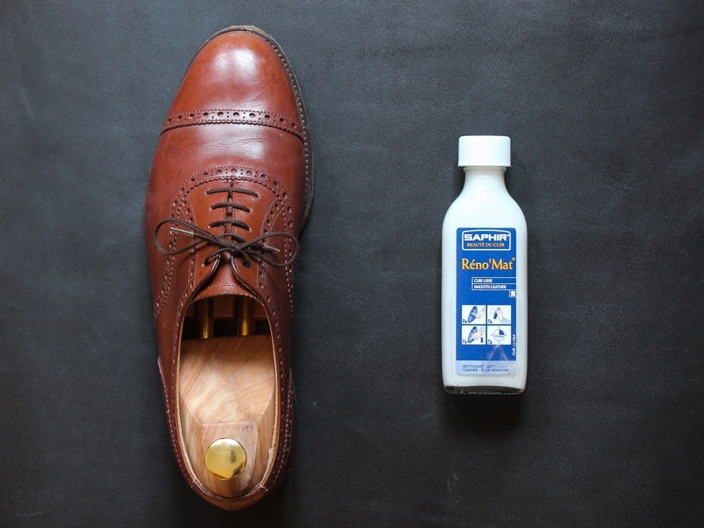 Jak polerować buty za pomocą pasty do butów - Gentleman Store