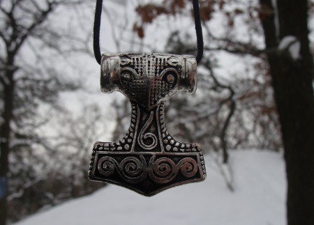 Mjollnir, Raven Thor Hammer