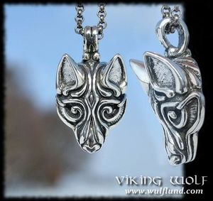 VIKING STYLE SILVER WOLF JEWEL PENDANT FENRIR