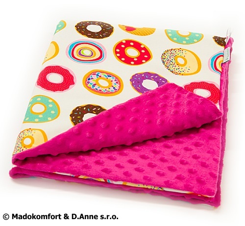 Madokomfort - Dětská deka BAMBUS-MINKY 60x75cm, zateplená (80g/m2), DONUTS - TMAVĚ RŮŽOVÁ