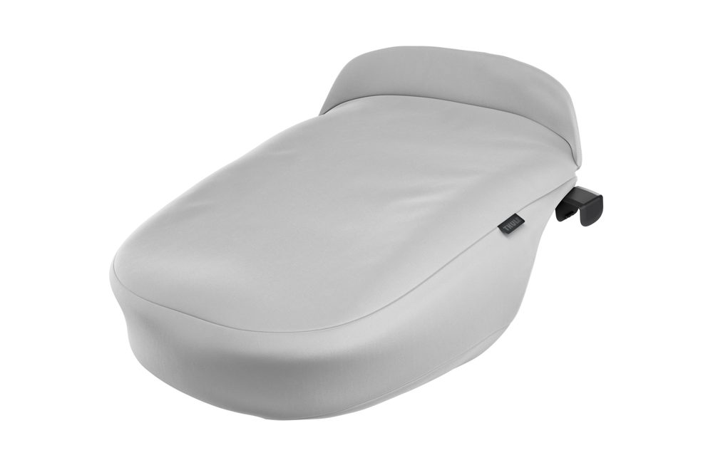 Thule Maple nánožník na autosedačku - Light Grey
