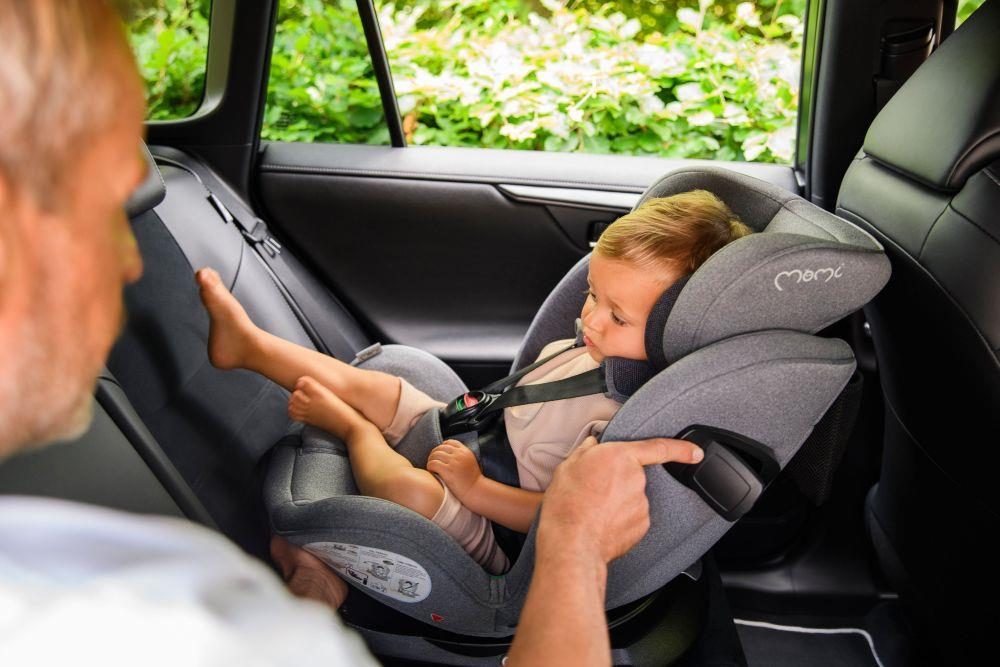 MoMi Autosedačka MoMi EMI I-SIZE šedá (obrázek 35)