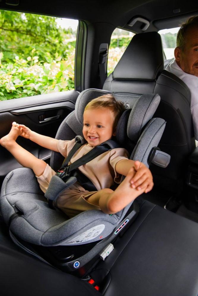 MoMi Autosedačka MoMi EMI I-SIZE šedá (obrázek 10)
