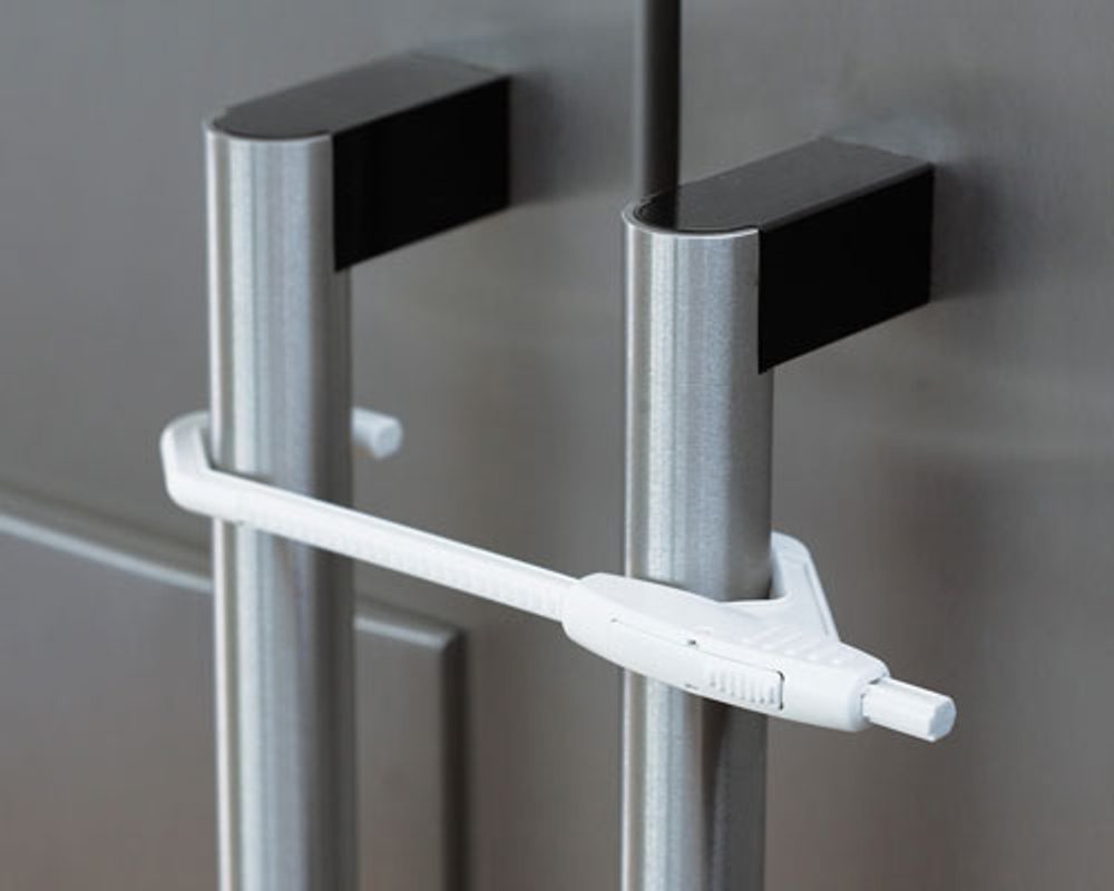 BabyDan Uzávěr na úchytky dvířek 1ks - BD8269