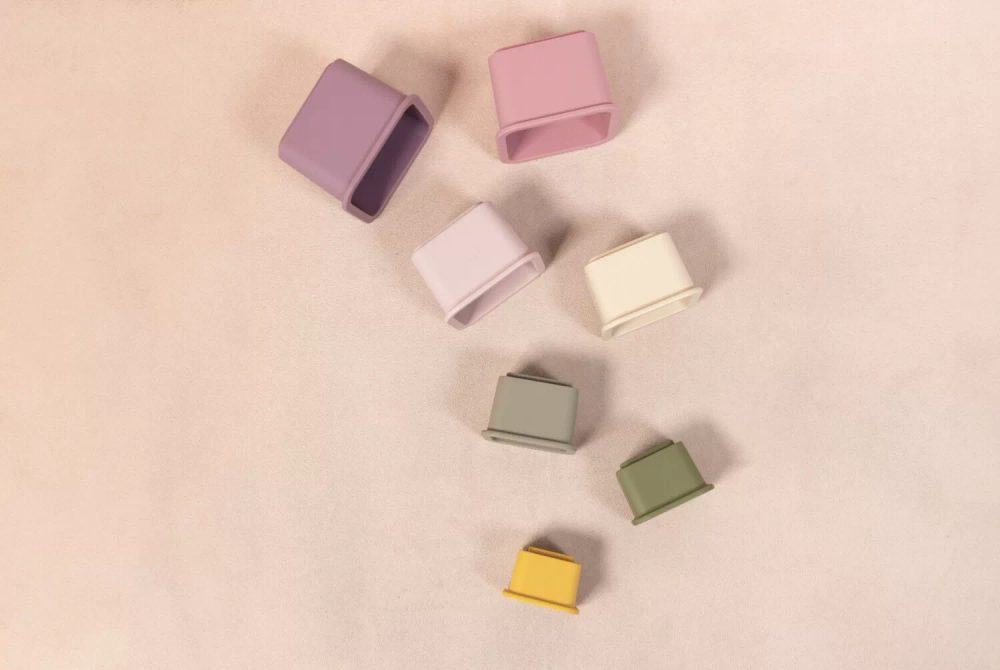 ZOPA Silikonové stohovací kalíšky - Multicolor (obrázek 5)