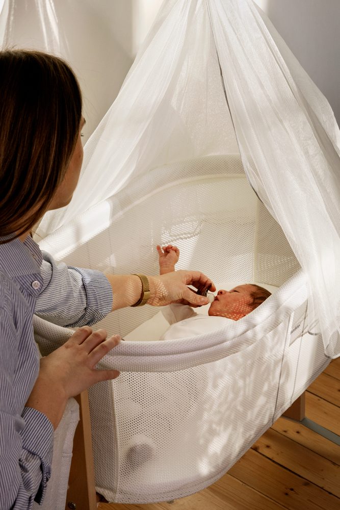 Babybjörn nebesa ke kolébce CRADLE White mesh (obrázek 3)