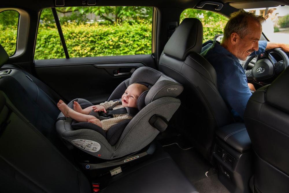 MoMi Autosedačka MoMi EMI I-SIZE šedá (obrázek 7)