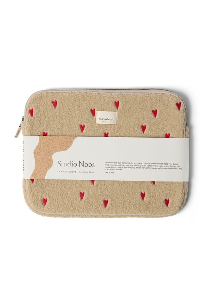 Studio Noos Teddy Hearts obal na Laptop 15´ Ecru Hearts (obrázek 3)