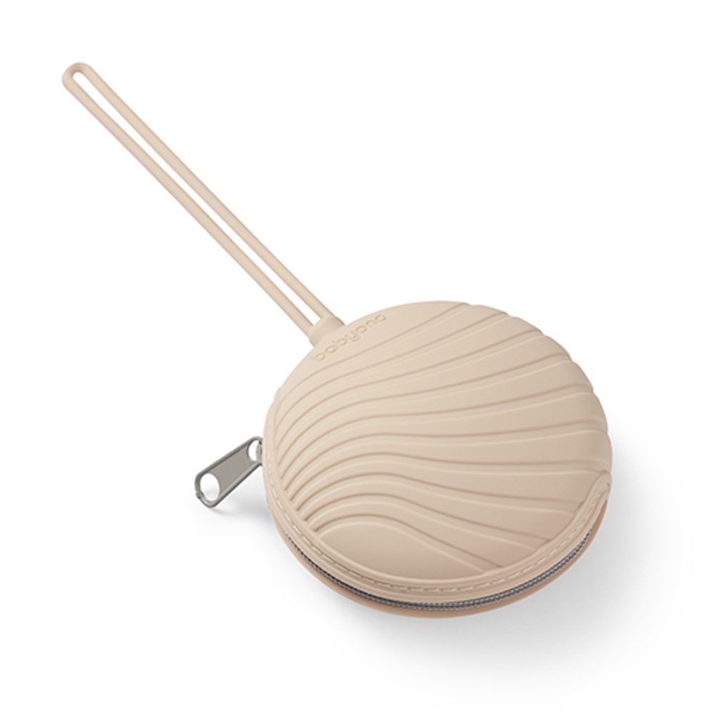 BABYONO Pouzdro na dudlík silikonové béžové 0m+ - BABYONO Pouzdro na dudlík silikonové béžové 0m+