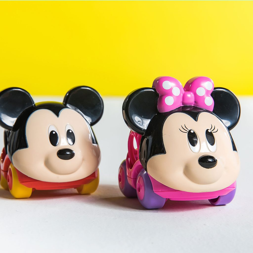Disney Baby Hračka autíčko Minnie Go Grippers™ 6m+ - Disney Baby - Jezdící  hračky - Malvík.cz