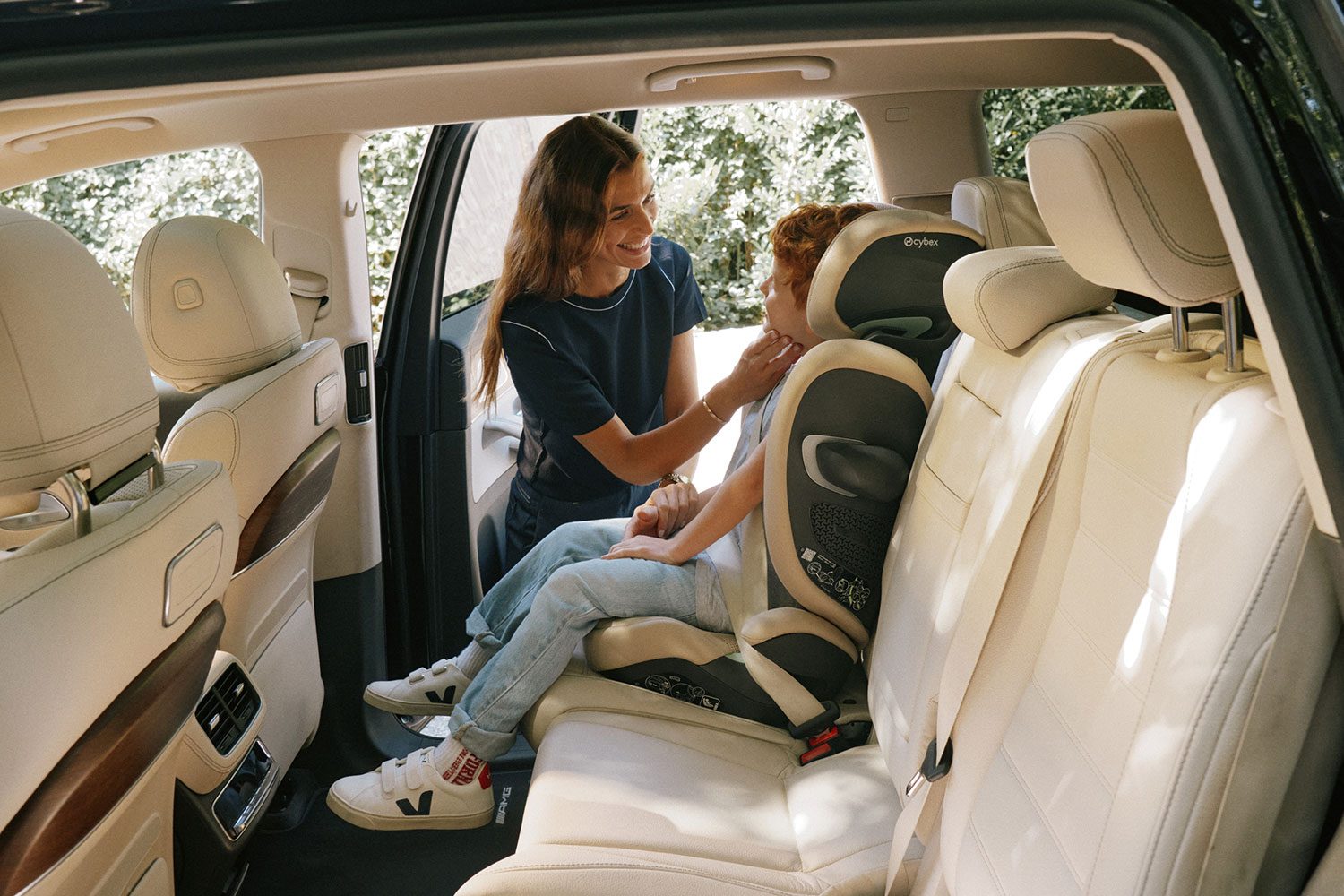 Dětská autosedačka Cybex Solution G2 i-Fix a verze Plus