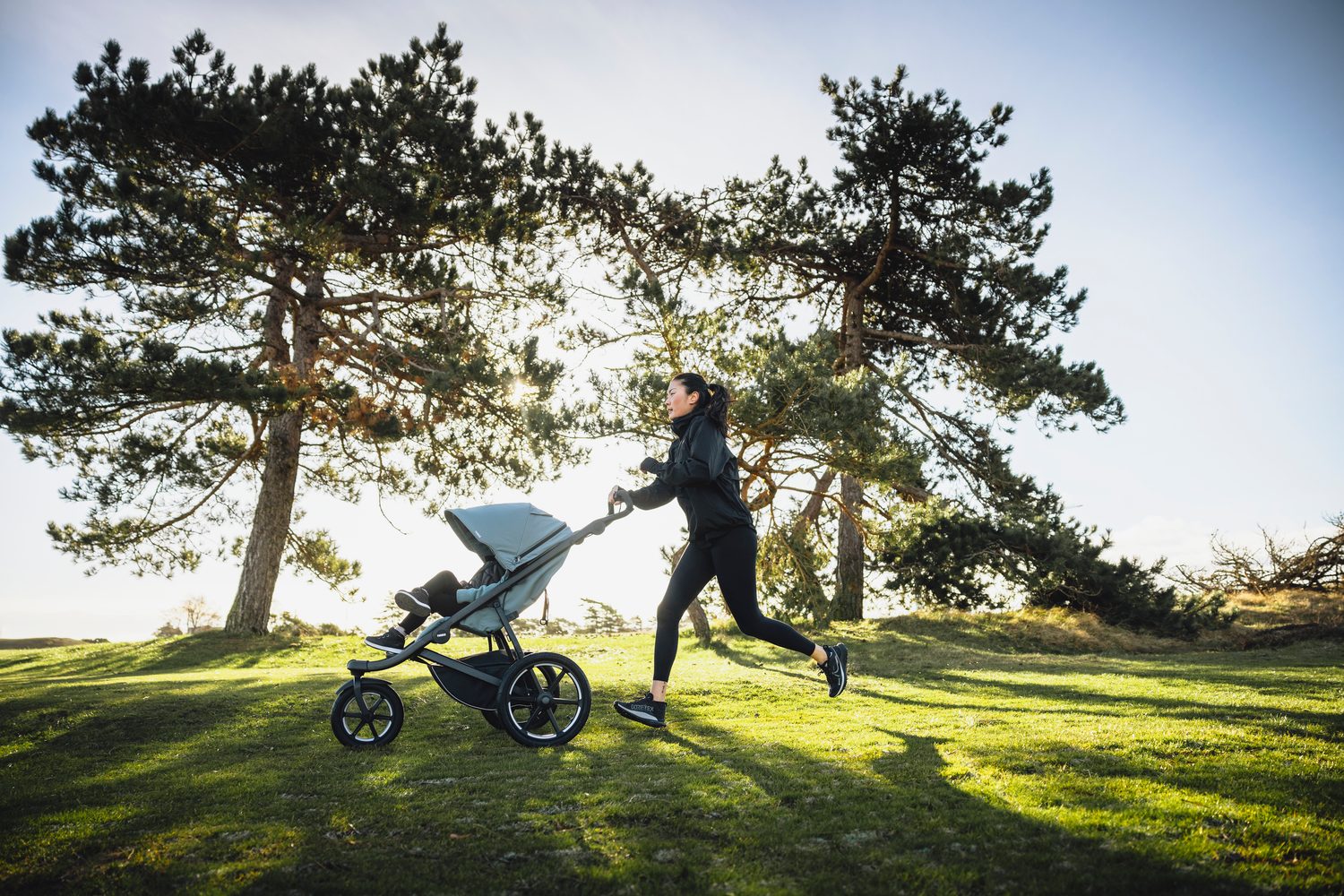 Thule Urban Glide 3 – sportovní terénní kočárek s odpruženými koly