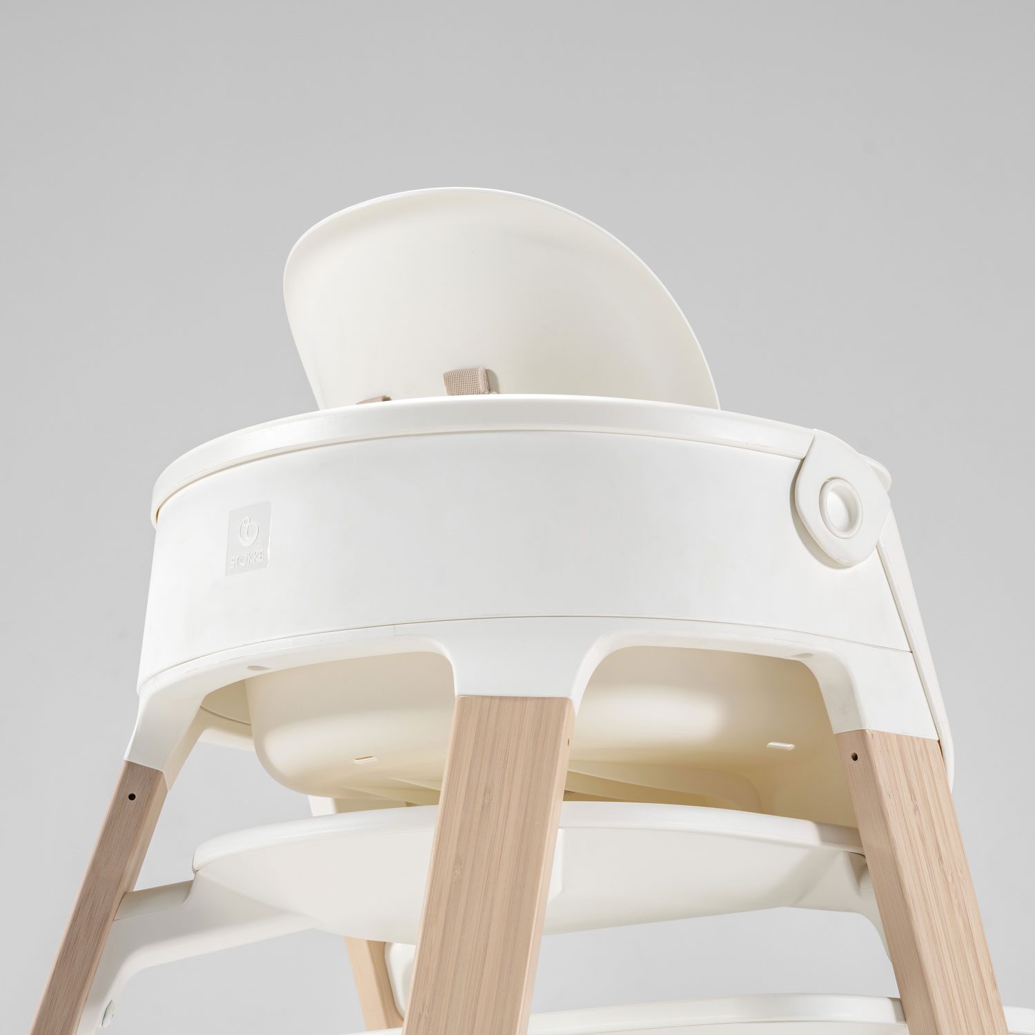 Stokke Steps FSC certifikovaný bambus, skandinávský design, oceněná jídelní židlička