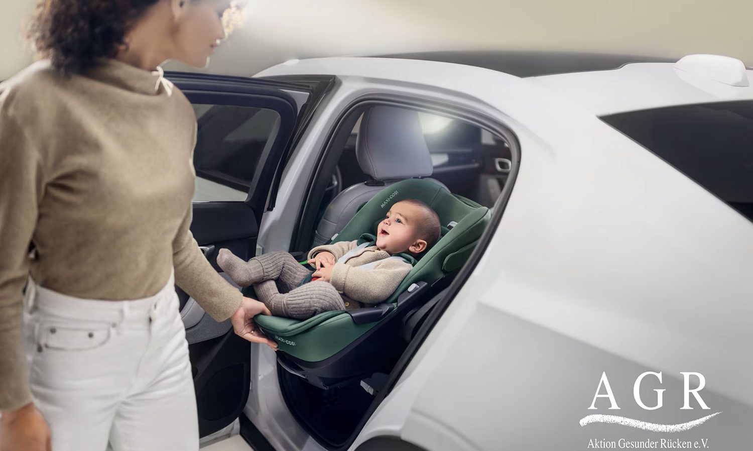 Maxi-Cosi SlideTech - revoluční technologie vysouvání autosedačky