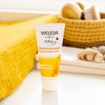 Šetrná péče pro miminka: Jak Weleda Baby chrání pokožku díky měsíčku?