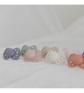 BIBS INFINITY SYMETRICKÉ DUDLÍKY ZE SILIKONU 2KS VEL.2 - SAVIČKY A PÍTKA - KRMENÍ