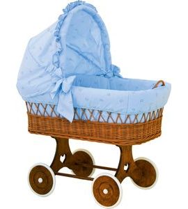 SCARLETT PROUTĚNÝ KOŠÍK NA MIMINKO S BOUDIČKOU SCARLETT MÉĎA MODRÁ - KOŠÍKY A KOLÉBKY - SPINKÁNÍ
