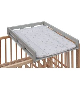 SCARLETT PŘEBALOVACÍ PULT OGY NA POSTÝLKU ŠEDÝ S PŘEBALOVACÍ PODLOŽKOU HVĚZDIČKA BÍLÁ - PŘEBALOVACÍ PULTY - PŘEBALOVÁNÍ