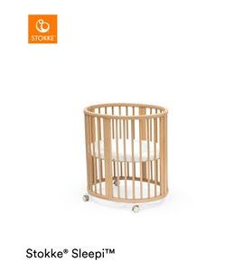 STOKKE® SLEEPI™ MINI V3 + ZDARMA MATRACE - DŘEVĚNÉ POSTÝLKY - SPINKÁNÍ