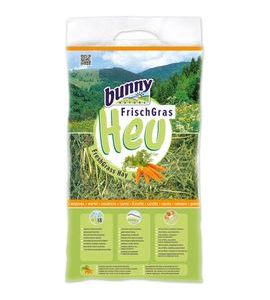 BUNNY NATURE BUNNY NATURE SENO FRESHGRASS S MRKVÍ 500 G - KRMIVO - CHOVATELSKÉ POTŘEBY MALVÍKZOO