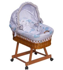 SCARLETT PROUTĚNÝ KOŠÍK NA MIMINKO S BOUDIČKOU GUSTO MODRÁ - KOŠÍKY A KOLÉBKY - SPINKÁNÍ