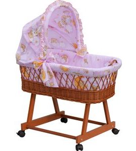 SCARLETT PROUTĚNÝ KOŠÍK NA MIMINKO S BOUDIČKOU MRÁČEK RŮŽOVÁ - KOŠÍKY A KOLÉBKY - SPINKÁNÍ