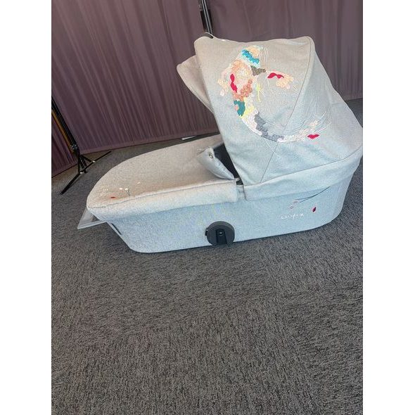 BAZAR CYBEX FASHION KOI MIOS KORBA LUX 2021 - BAZAR - OUTLET