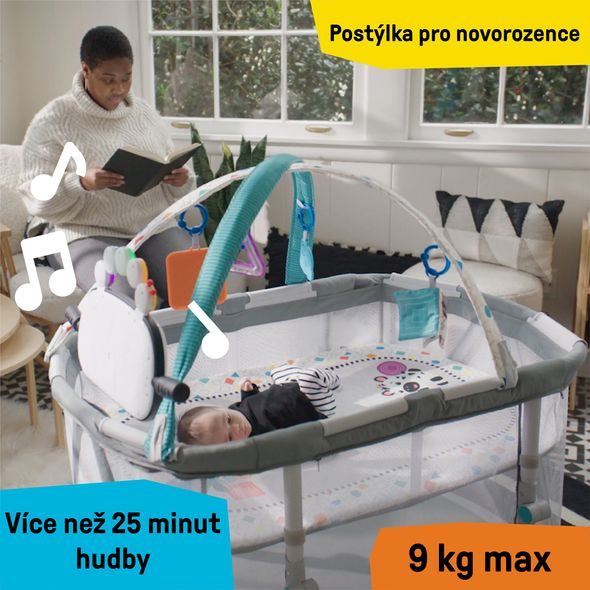 BABY EINSTEIN POSTÝLKA S OHRÁDKOU NA HRANÍ A KLAVÍREM 3V1 KICK & SNOOZE™ 0M+ - HRACÍ DEKY - PRO DĚTI