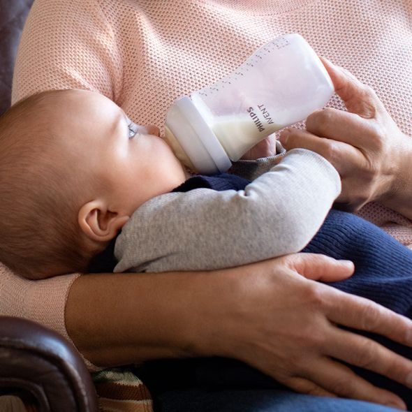 PHILIPS AVENT LÁHEV NATURAL RESPONSE 260 ML, 1M+, 2 KS - KOJENECKÉ LAHVE - KRMENÍ