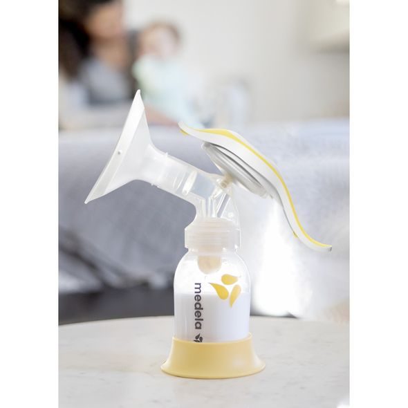 MEDELA ODSÁVAČKA MANUÁLNÍ HARMONY™ - ODSÁVAČKY MATEŘSKÉHO MLÉKA - KRMENÍ