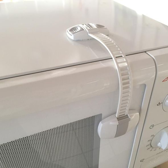 BABYDAN UNIVERZÁLNÍ UZÁVĚR MULTI PURPOSE LOCK, BIO - BEZPEČNOST DĚTÍ V DOMÁCNOSTI - KOUPÁNÍ A ZDRAVÍ