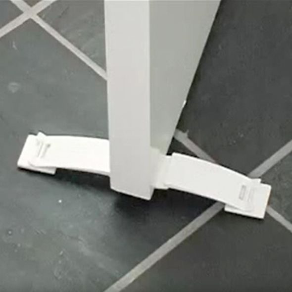 BABYDAN OBOUSTRANNÁ BRZDA DVEŘÍ TWO-WAY STOP, BIO - BEZPEČNOST DĚTÍ V DOMÁCNOSTI - KOUPÁNÍ A ZDRAVÍ