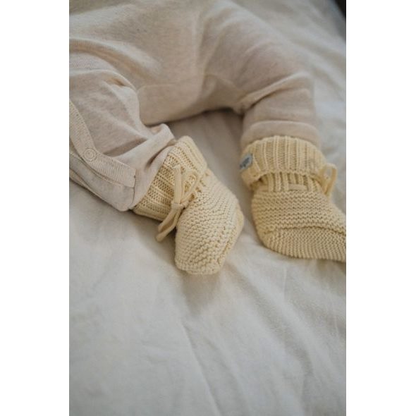 LODGER SLIPPER KNIT BUTTER 0 - 6 MĚSÍCŮ - KOJENECKÉ CAPÁČKY - PRO DĚTI