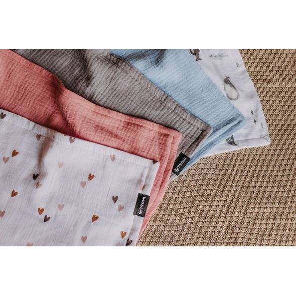 T-TOMI MUŠELÍNOVÁ PLENA POD HLAVIČKU LOVE - LÁTKOVÉ PLENY ALL IN ONE - PŘEBALOVÁNÍ