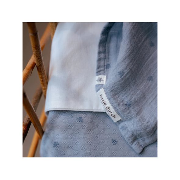 LITTLE DUTCH PLENA ZAVINOVACÍ 120X120 CM S POTISKEM PURE DENIM BLUE - LÁTKOVÉ PLENY ALL IN ONE - PŘEBALOVÁNÍ