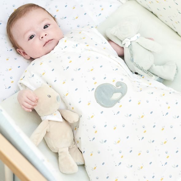 NATTOU KROKODÝL PLYŠOVÝ MINI ROMEO S CHRASTÍTKEM 20 CM ROMEO, JULES & SALLY - PLYŠOVÁ ZVÍŘATA - PRO DĚTI