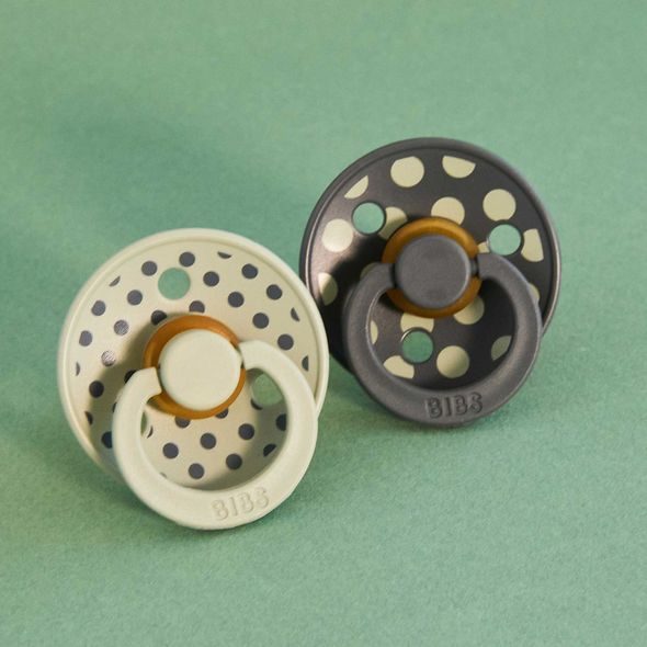 BIBS STUDIO COLOUR POLKA DUDLÍKY Z PŘÍRODNÍHO KAUČUKU 2KS - VELIKOST 2 - ŠIDÍTKA A DOPLŇKY - KRMENÍ