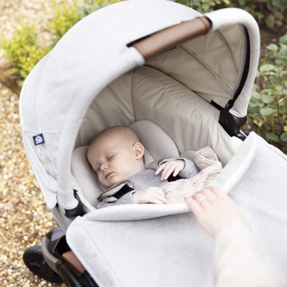 JOIE HUSH R129 SIGNATURE OYSTER - KORBIČKY - KOČÁRKY A PŘÍSLUŠENSTVÍ