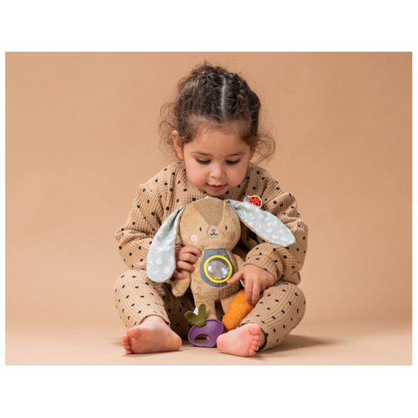 TAF TOYS ZÁVĚSNÝ KRÁLÍČEK JENNY S AKTIVITAMI - HRAČKY K ZAVĚŠENÍ - PRO DĚTI