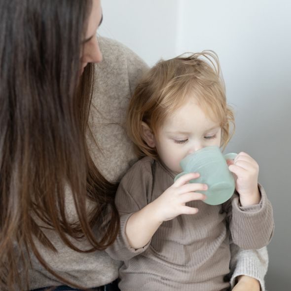 LOVI HRNEČEK TRÉNINKOVÝ GENIUS 150ML PISTACHIO - DĚTSKÉ HRNEČKY - KRMENÍ