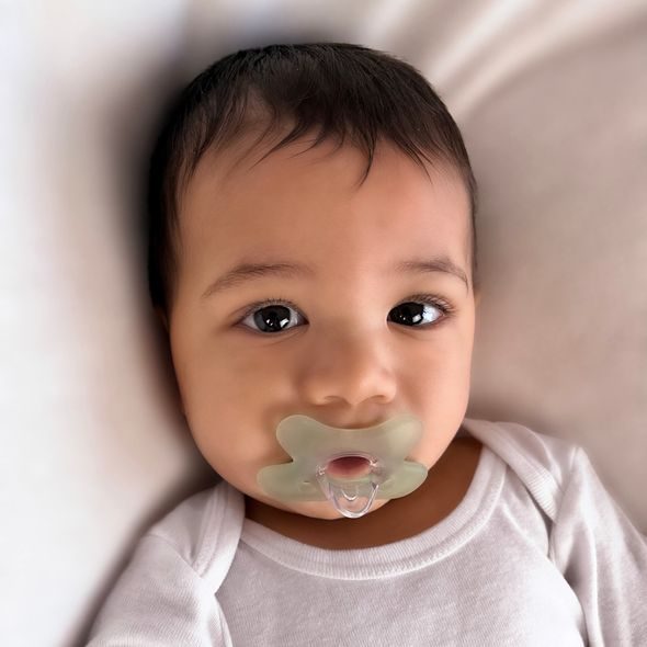 CANPOL BABIES DUDLÍK 100% SILIKONOVÝ SYMETRICKÝ 0-6M 1KS ZELENÝ - ŠIDÍTKA A DOPLŇKY - KRMENÍ