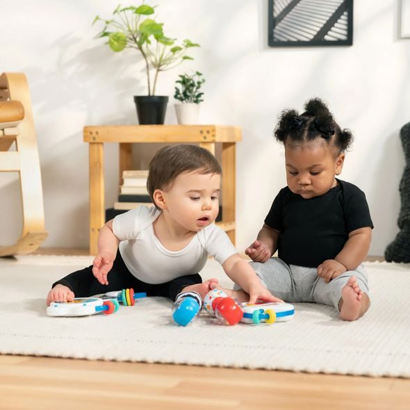 BABY EINSTEIN HRAČKA HUDEBNÍ BUBEN TINY TEMPO™ 3M+ - MOTORICKÉ A HUDEBNÍ - PRO DĚTI