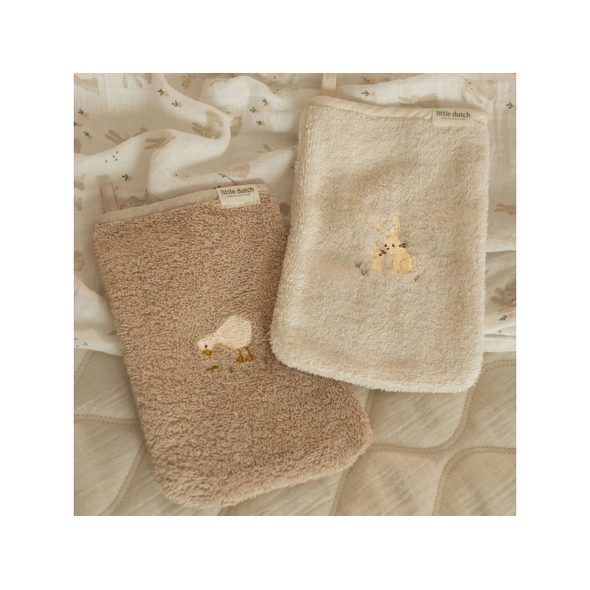 LITTLE DUTCH ŽÍNKY S VÝŠIVKOU 2 KS BABY BUNNY - ŽÍNKY A HOUBIČKY - KOUPÁNÍ A ZDRAVÍ