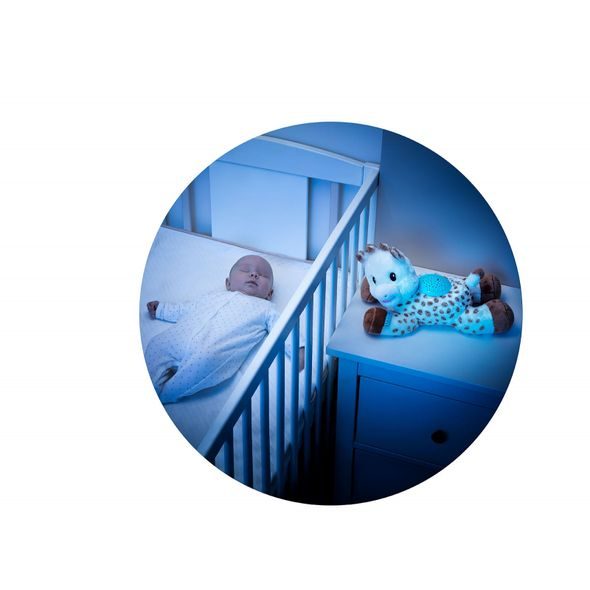 VULLI PLYŠOVÁ ŽIRAFA S NOČNÍM SVĚTÝLKEM A MELODIEMI - PLYŠOVÁ ZVÍŘATA - PRO DĚTI