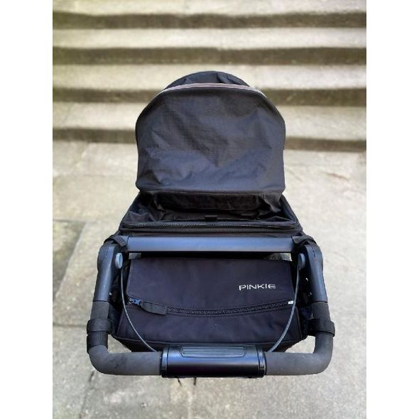 PINKIE ORGANIZÉR SOFTSHELL BLACK NA THULE - ORGANIZÉRY A KOŠÍKY - KOČÁRKY A PŘÍSLUŠENSTVÍ