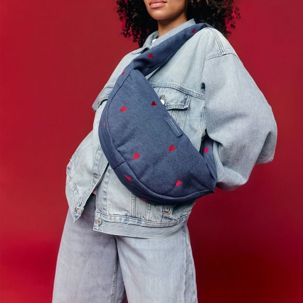 STUDIO NOOS DENIM MINI CROSS BODY BAG | DARK BLUE RED HEARTS - DOPLŇKY - PRO MAMINKY
