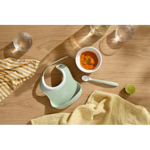 BABYBJORN BABYBJORN SET NA KRMENÍ 3 DÍLNÝ,MALÝ BRYNDÁK, MISKA A LŽIČKA, PUDROVĚ ZELENÝ - VÝHODNÉ SADY - KRMENÍ