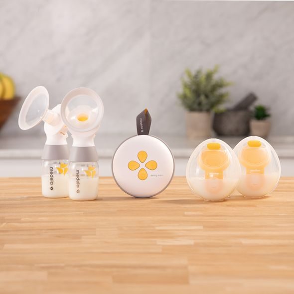 MEDELA DUO HANDS-FREE™ ODSÁVAČKA MATEŘSKÉHO MLÉKA DOUBLE - ODSÁVAČKY MATEŘSKÉHO MLÉKA - KRMENÍ